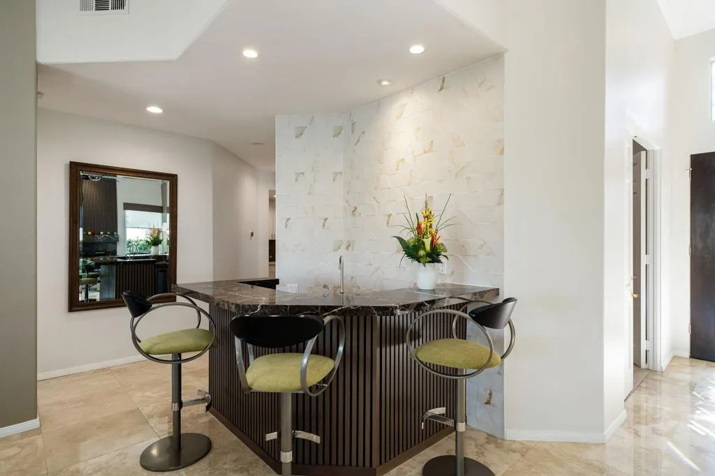 75540 Vista Del Rey Drive, Indian Wells, California 92210 home-pic-16